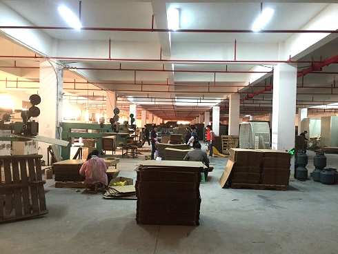 《一口气看完偷渡的女人》午夜高清完整版3